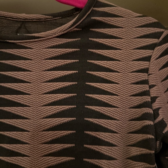 Seea Palomar Crop Rashguard in Awa SZ M NWT Medium - Picture 6 of 6